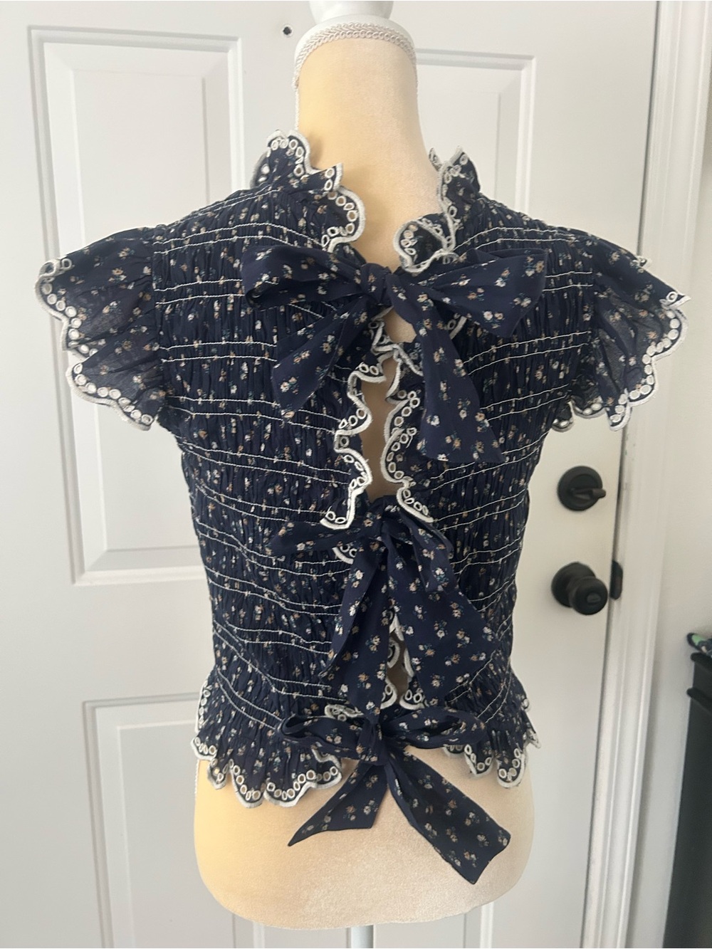 ⭐️ Price Firm ⭐️ Sezane Liorane Blouse Marine With Floral Print - Size 6 - Picture 4 of 9